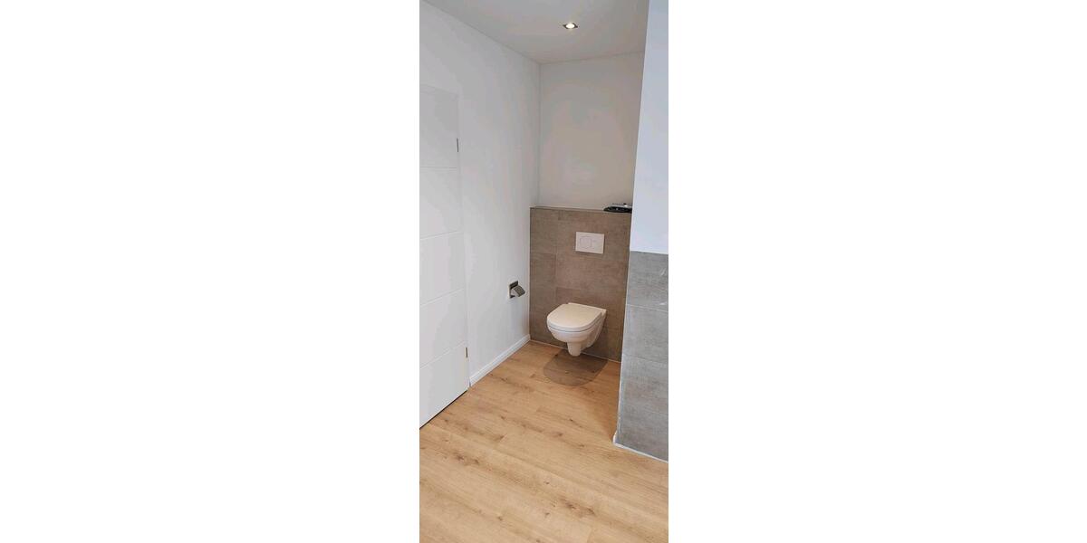 Dachgeschoßwohnung Großefehn - 4 Zimmer, 160 m&sup2;, 1.100&euro; | Angebot:26610301