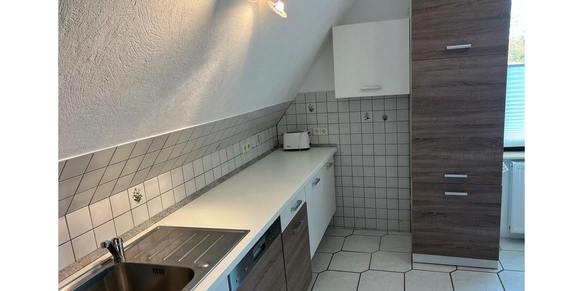 Dachgeschoßwohnung Emden Tholenswehr - 2 Zimmer, 55 m&sup2;, 550&euro; | Angebot:25962460