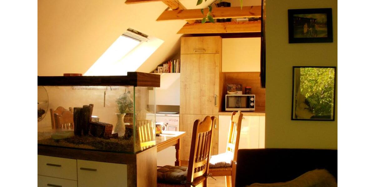 Dachgeschoßwohnung Südbrookmerland - 2 Zimmer, 82 m&sup2;, 560&euro; | Angebot:26003929