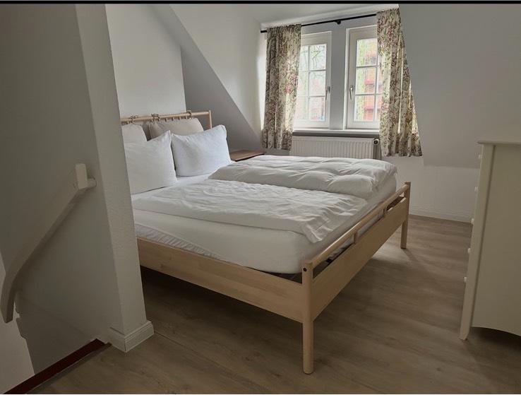 Maisonettenwohnung Aurich - 2 Zimmer, 50 m&sup2;, 700&euro; | Angebot:25505763
