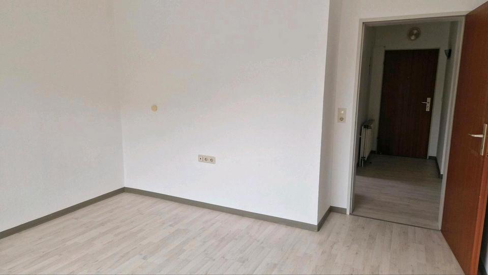Erdgeschoßwohnung Aurich - 3 Zimmer, 73 m&sup2;, 800&euro; | Angebot:24840171
