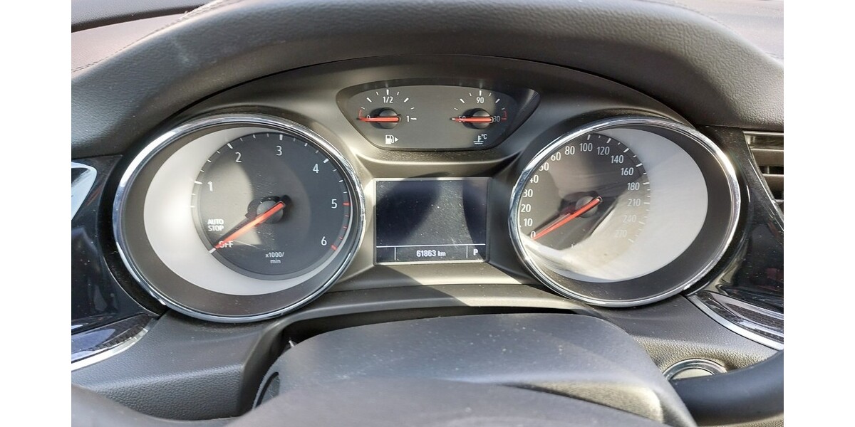 Opel Insignia 64.000 km 18.250 &euro; Westoverledingen 26810