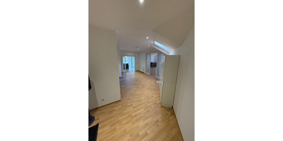 Maisonettenwohnung Emden - 3 Zimmer, 155 m&sup2;, 930&euro; | Angebot:24918998
