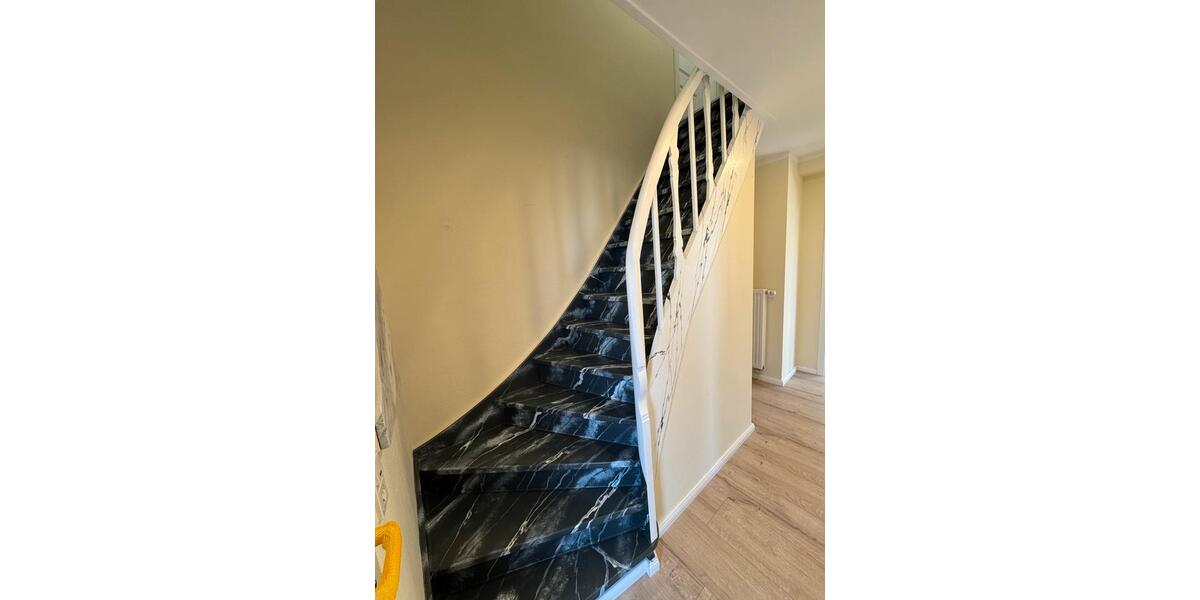 Etagenwohnung Großefehn - 5 Zimmer, 131 m&sup2;, 1.040&euro; | Angebot:26327304