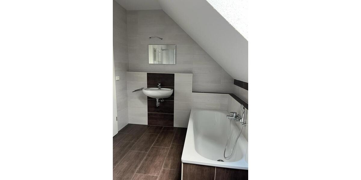 Doppelhaushälfte Bunde - 3 Zimmer, 125 m&sup2;, 950&euro; | Angebot:25351997