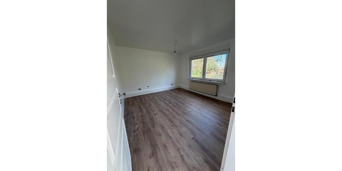 Einfamilienhaus Leer (Ostfriesland) - 5 Zimmer, 145 m&sup2;, 1.400&euro; | Angebot:25965618