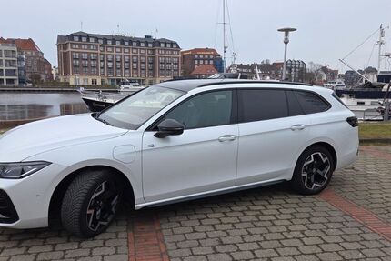 VW Passat 29.500 km 44.900 &euro; Hinte 26759