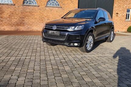 VW Touareg 229.980 km 15.749 &euro; Leer 26789