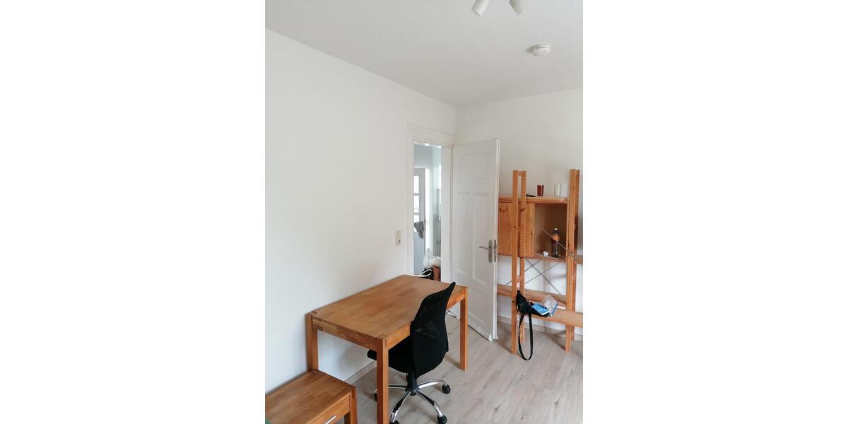 Dachgeschoßwohnung Leer (Ostfriesland) - 1 Zimmer, 17 m&sup2;, 550&euro; | Angebot:25300355