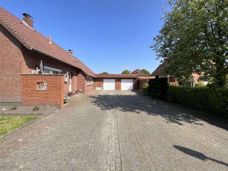 Mehrfamilienhaus, Wohnhaus Hage - 10 Zimmer, 285.000&euro; | Angebot:22963538