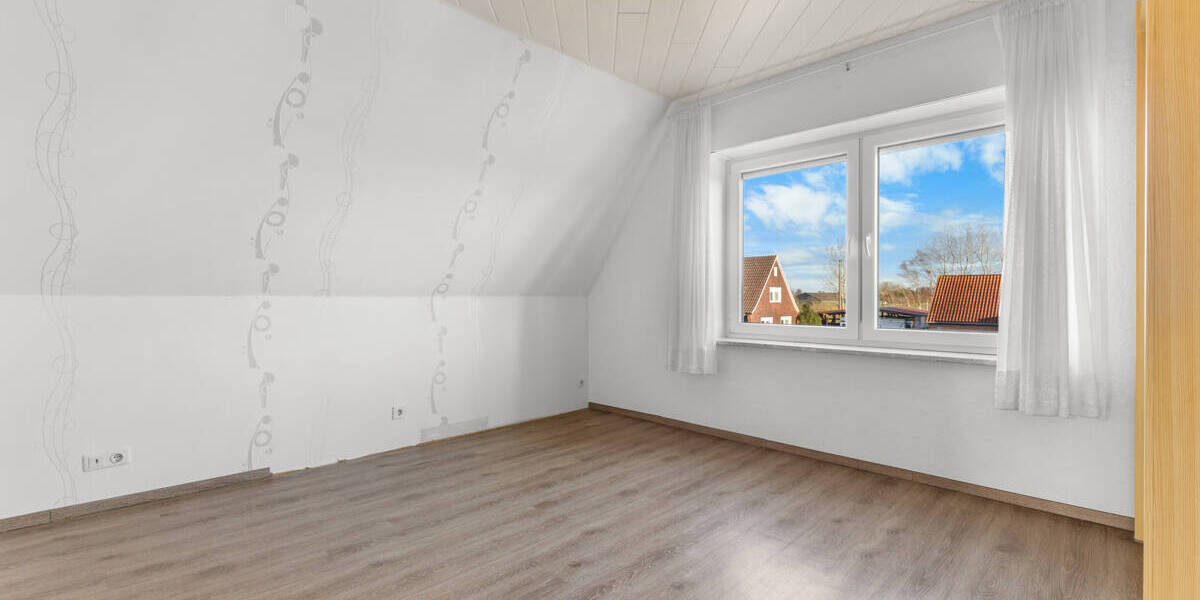 Mehrfamilienhaus, Wohnhaus Osteel - 9 Zimmer, 210 m&sup2;, 419.000&euro; | Angebot:25679583