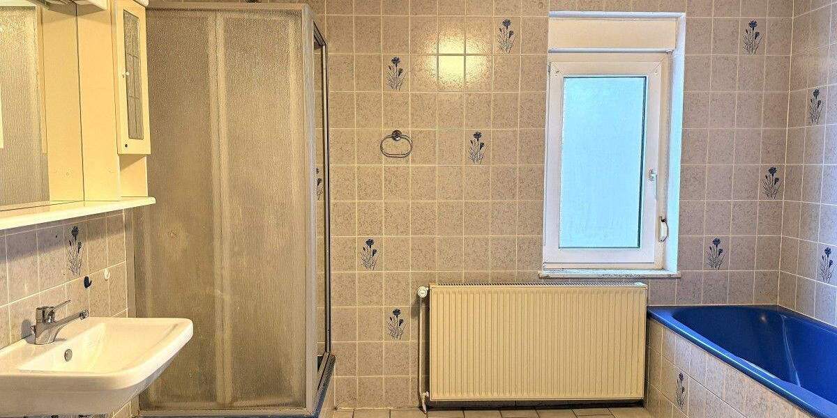 Einfamilienhaus Südbrookmerland-Wiegboldsbur Wiegboldsbur - 7 Zimmer, 265 m&sup2;, 269.000&euro; | Angebot:25742948