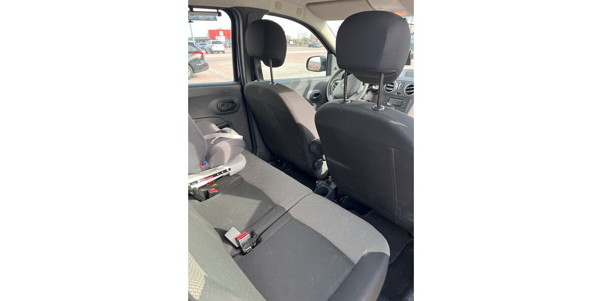 Dacia Lodgy 96.000 km 8.399 &euro; Emden 26721