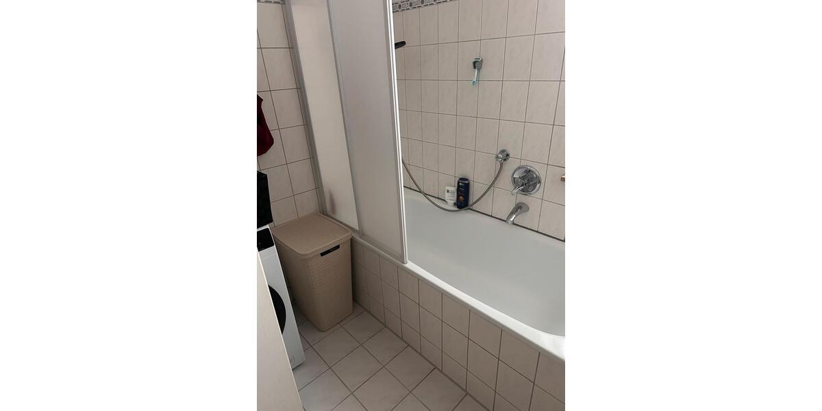 Etagenwohnung Aurich - 2.5 Zimmer, 80 m&sup2;, 1.100&euro; | Angebot:25933191