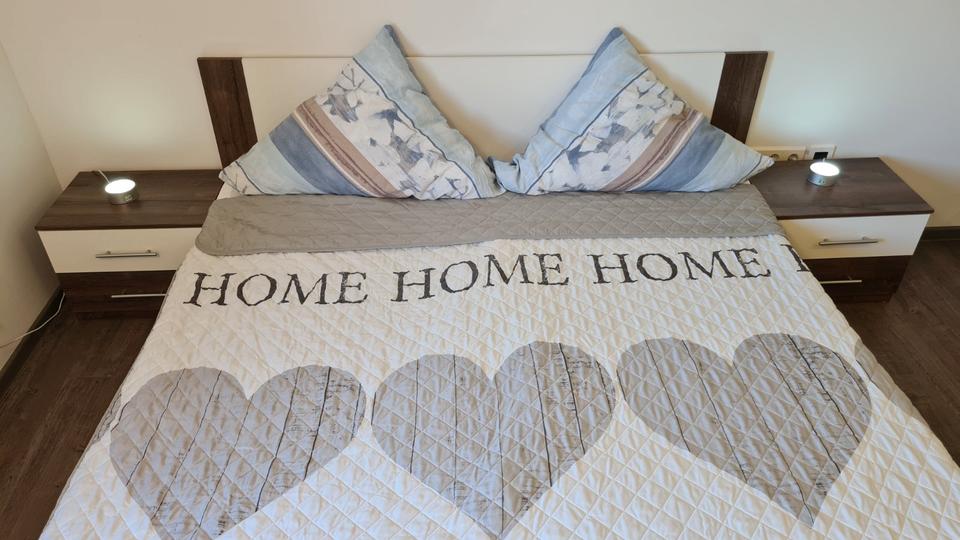 Dachgeschoßwohnung Aurich Georgsfeld und Tannenhausen - 3 Zimmer, 80 m&sup2;, 950&euro; | Angebot:25988502