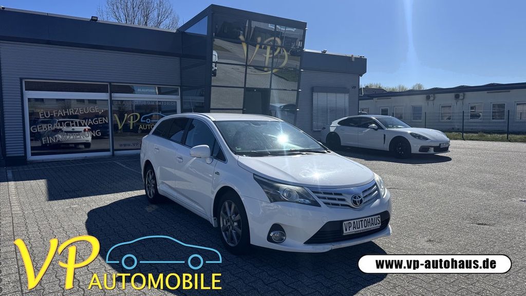Toyota Avensis 200.000 km 5.700 &euro; Leer 26789