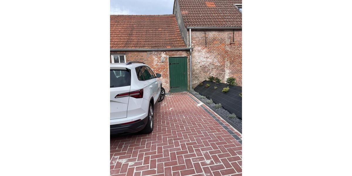 Mehrfamilienhaus, Wohnhaus Hage - 20 Zimmer, 550 m&sup2;, 950&euro; | Angebot:26704052