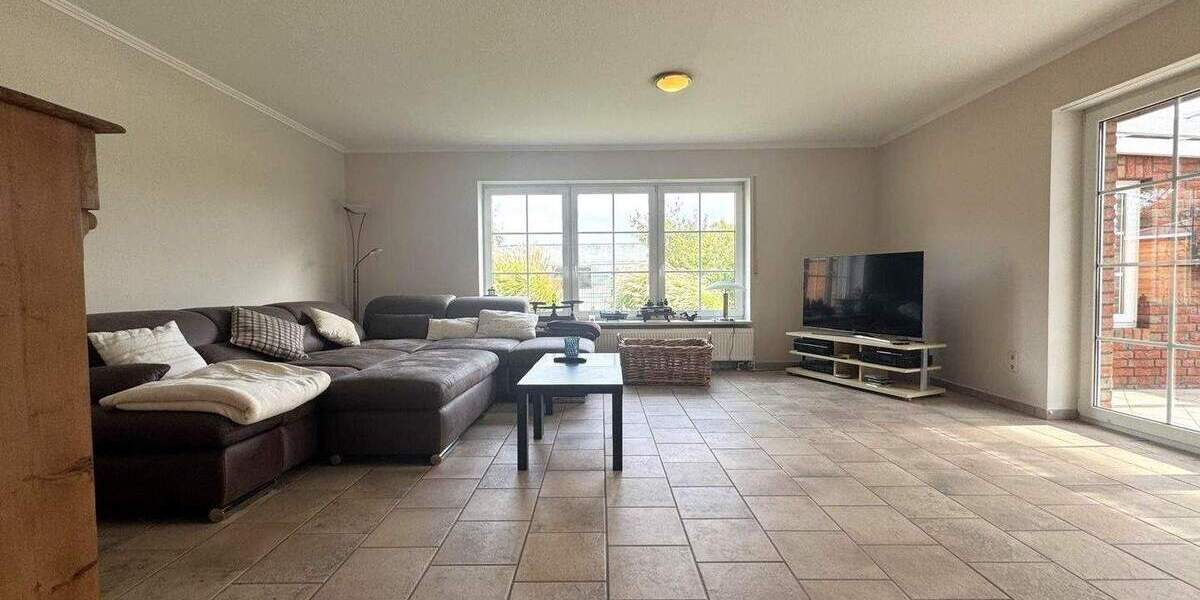 Einfamilienhaus Berumbur - 6 Zimmer, 209 m&sup2;, 475.000&euro; | Angebot:25689849