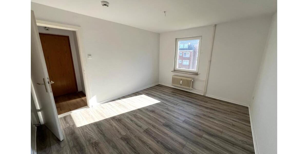 Etagenwohnung Hage - 2 Zimmer, 38 m&sup2;, 425&euro; | Angebot:26663665