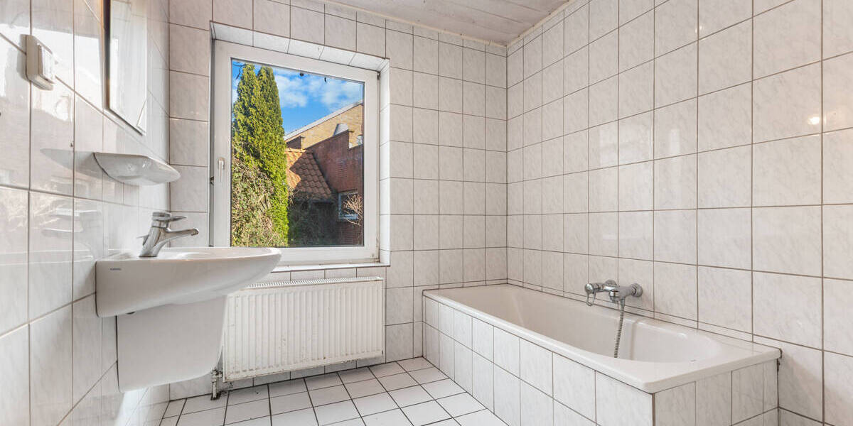 Einfamilienhaus Krummhörn Pewsum - 6 Zimmer, 99 m&sup2;, 89.000&euro; | Angebot:25938080