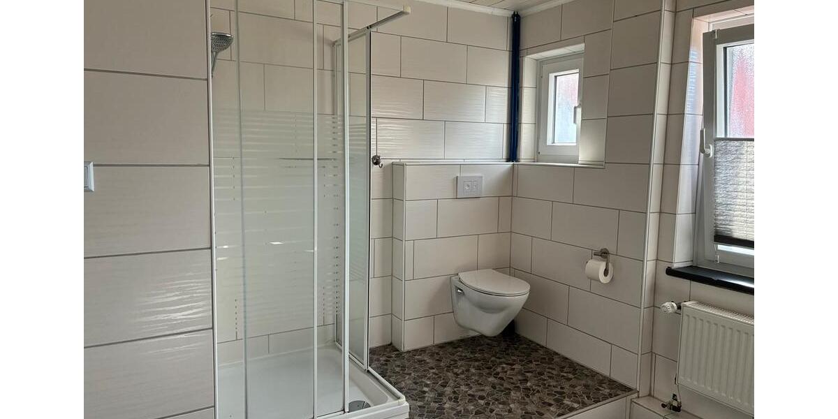 Dachgeschoßwohnung Norden - 3 Zimmer, 70 m&sup2;, 580&euro; | Angebot:26024227