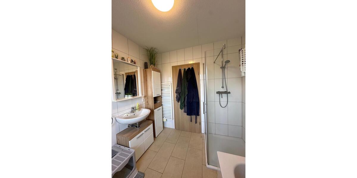 Dachgeschoßwohnung Norden - 3 Zimmer, 60 m&sup2;, 520&euro; | Angebot:26005659