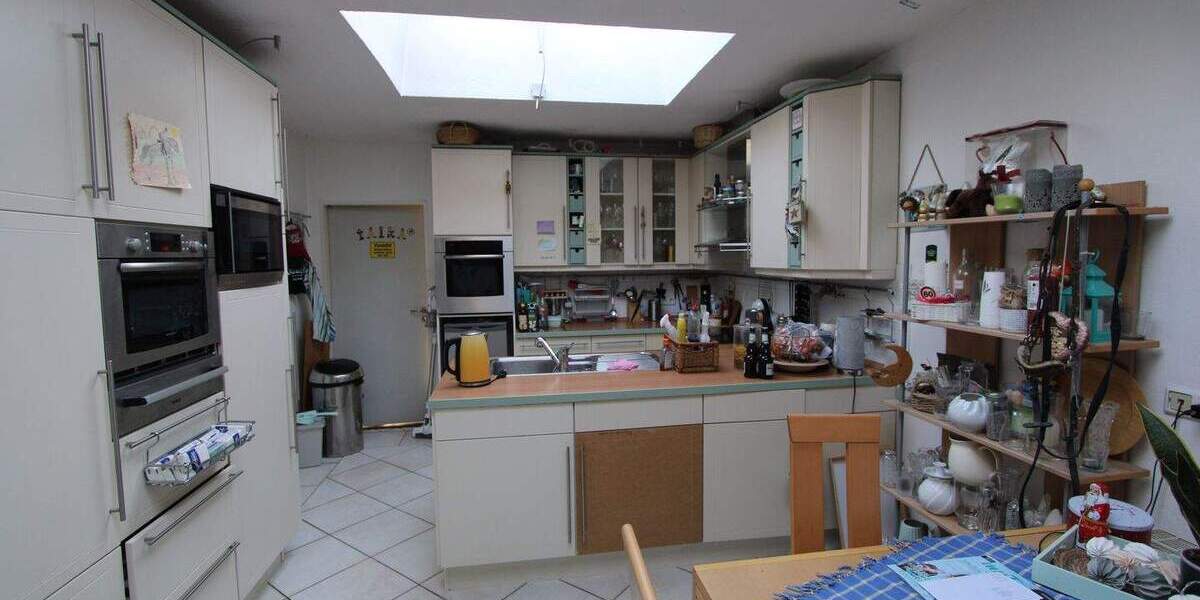 Einfamilienhaus Weener - 7 Zimmer, 292 m&sup2;, 298.000&euro; | Angebot:25898847