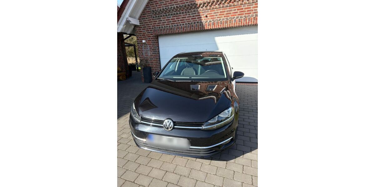 VW Golf 98.000 km 12.800 &euro; Ihlow 26632