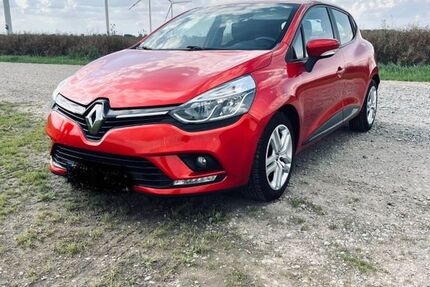 Renault Clio 70.000 km 7.000 &euro; Bunde 26831