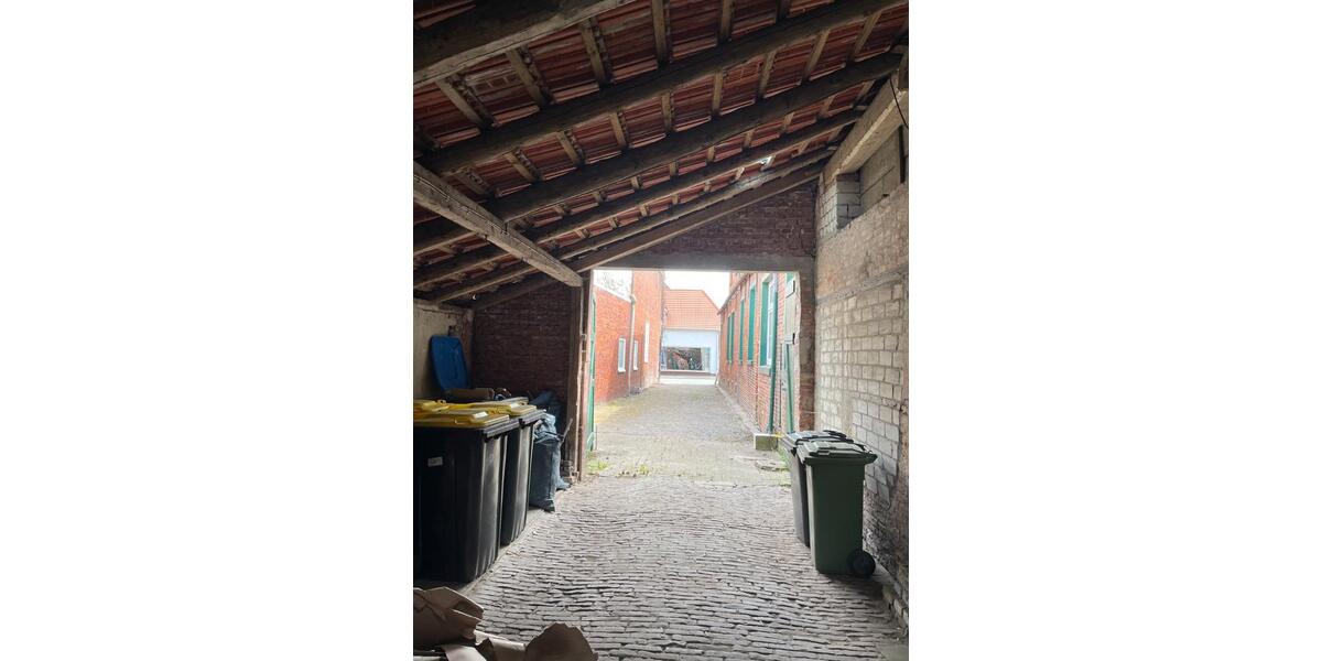 Mehrfamilienhaus, Wohnhaus Hage - 10 Zimmer, 300 m&sup2;, 500&euro; | Angebot:26197226