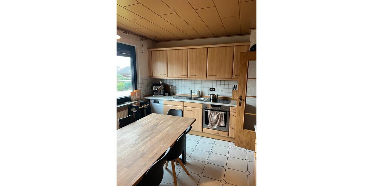 Dachgeschoßwohnung Leer (Ostfriesland) - 3 Zimmer, 80 m&sup2;, 800&euro; | Angebot:25989979
