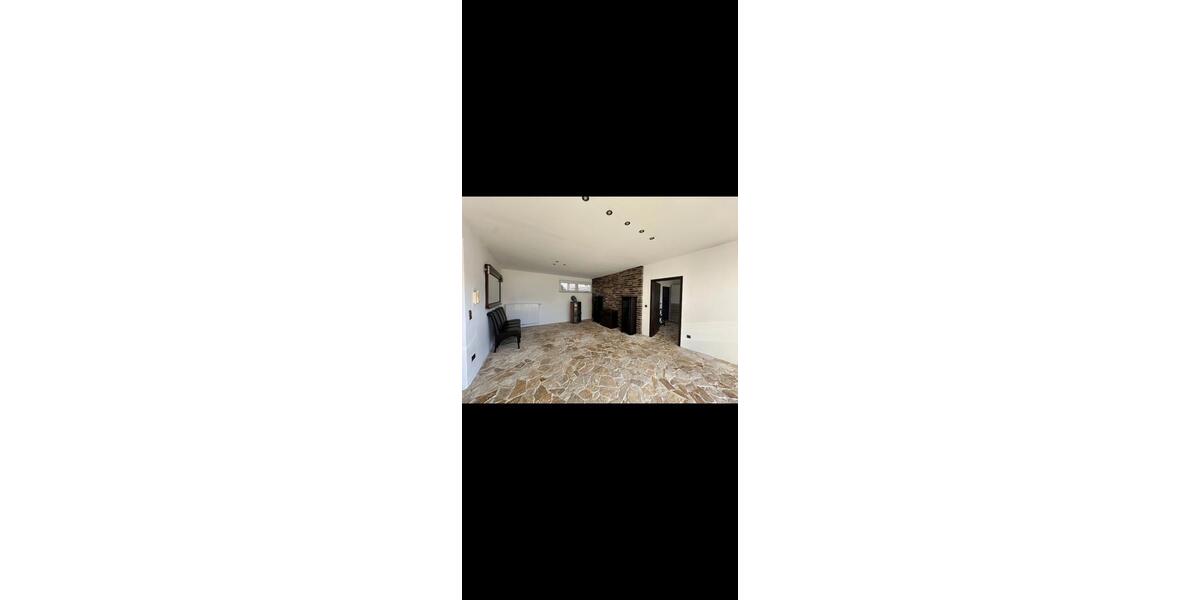 Erdgeschoßwohnung Weener - 3 Zimmer, 105 m&sup2;, 945&euro; | Angebot:25322288