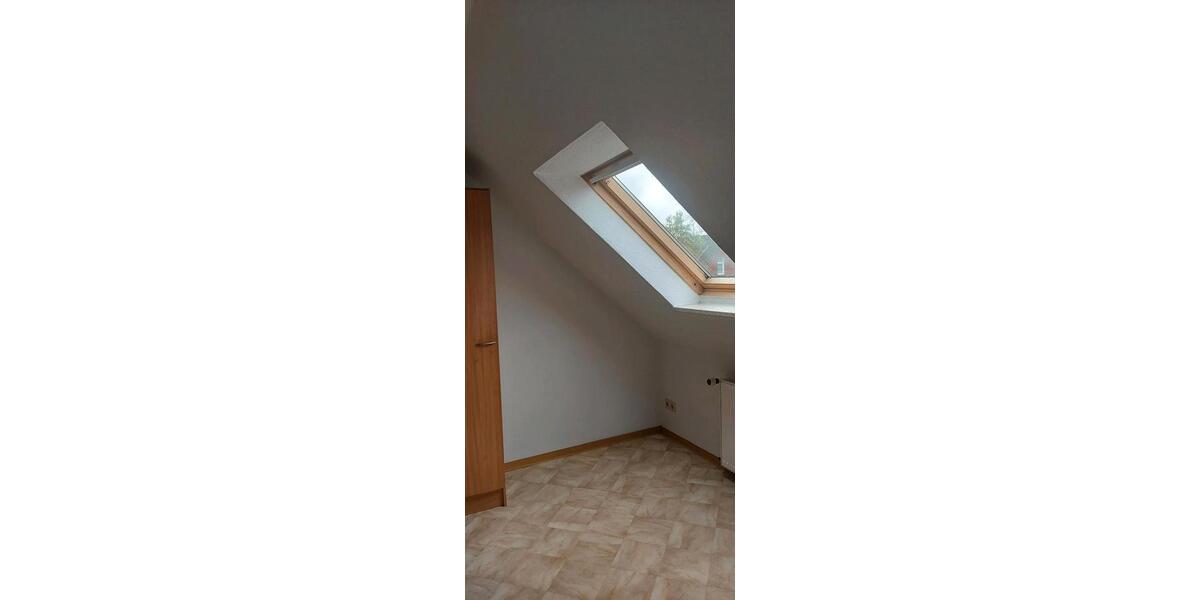 Dachgeschoßwohnung Norden - 2 Zimmer, 60 m&sup2;, 560&euro; | Angebot:26448320