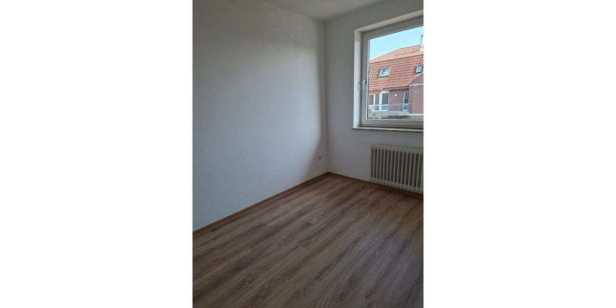 Etagenwohnung Emden - 4 Zimmer, 88 m&sup2;, 618&euro; | Angebot:25989525