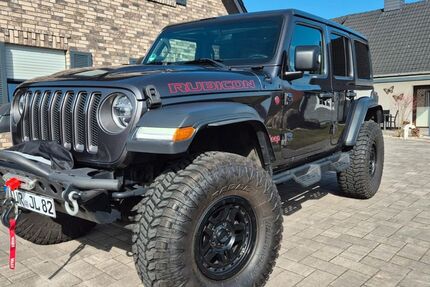 Jeep Wrangler 115.000 km 49.700 &euro; Großefehn 26629