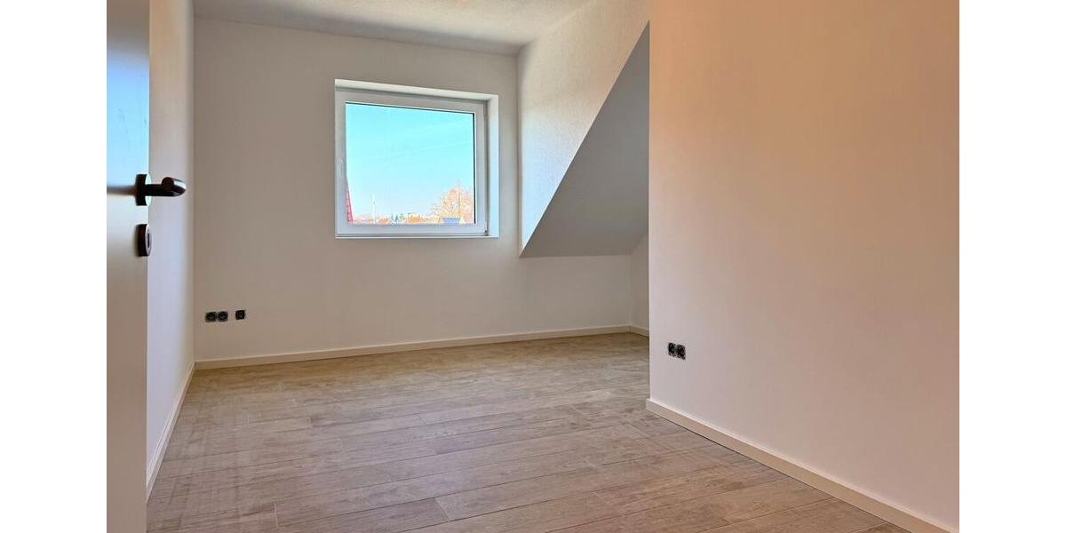 Etagenwohnung Großefehn - 6 Zimmer, 130 m&sup2;, 995&euro; | Angebot:25545483