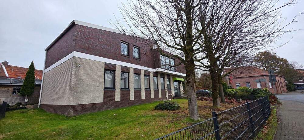 Einfamilienhaus Weener - 7 Zimmer, 292 m&sup2;, 298.000&euro; | Angebot:25898847