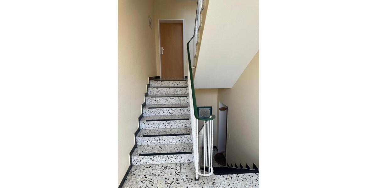 Etagenwohnung Emden Tholenswehr - 4 Zimmer, 99 m&sup2;, 950&euro; | Angebot:26251164