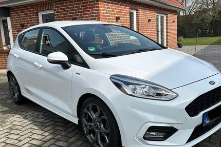Ford Fiesta 96.000 km 10.600 &euro; Hage 26524
