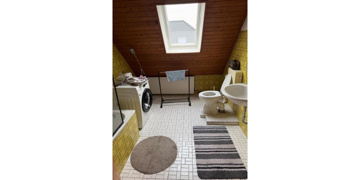 Dachgeschoßwohnung Emden Rysumer Landstraße - 2 Zimmer, 67 m&sup2;, 650&euro; | Angebot:25831569