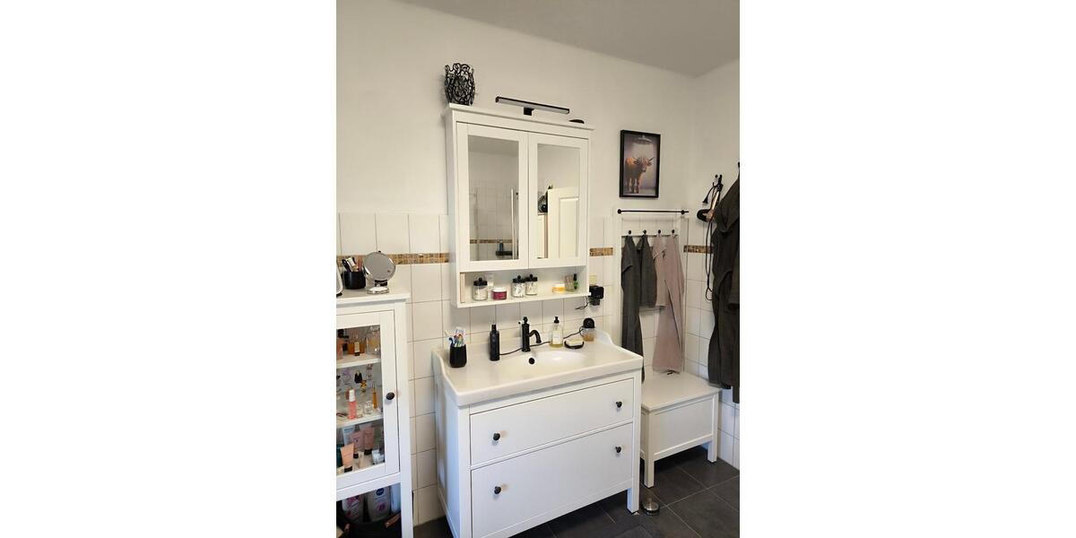 Etagenwohnung Emden Tholenswehr - 3 Zimmer, 108 m&sup2;, 810&euro; | Angebot:25375273