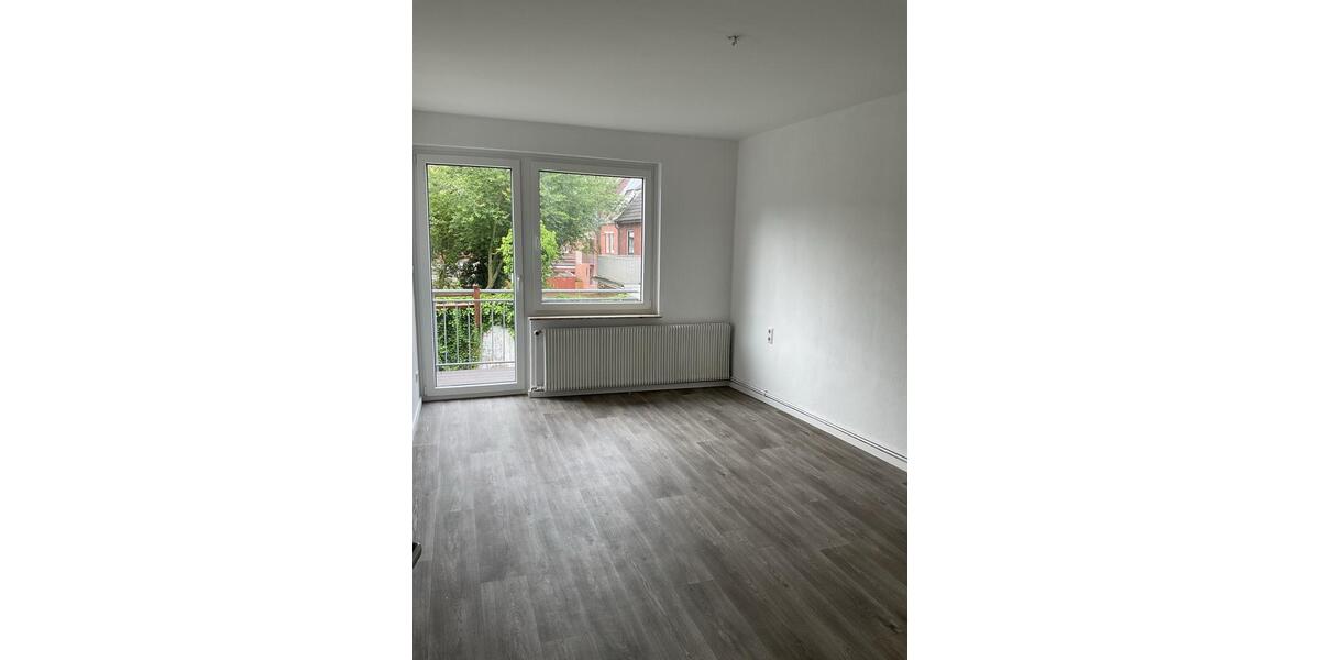 Etagenwohnung Emden - 1 Zimmer, 60 m&sup2;, 570&euro; | Angebot:26663776