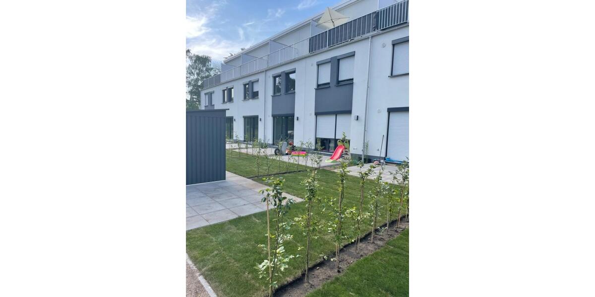 Reihenhaus Aurich Georgsfeld und Tannenhausen - 4.5 Zimmer, 135 m&sup2;, 1.590&euro; | Angebot:25379117