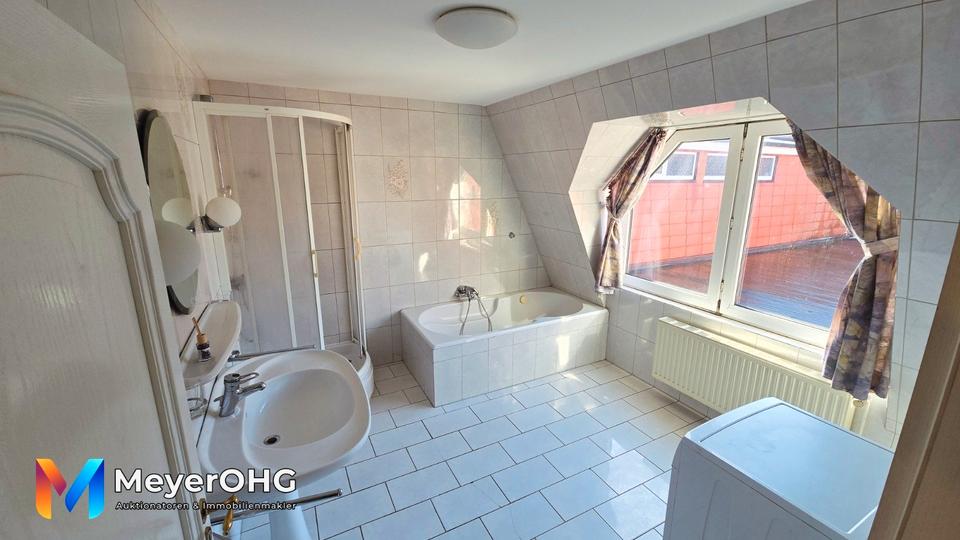 Dachgeschoßwohnung Jemgum - 5 Zimmer, 154 m&sup2;, 1.050&euro; | Angebot:26068363