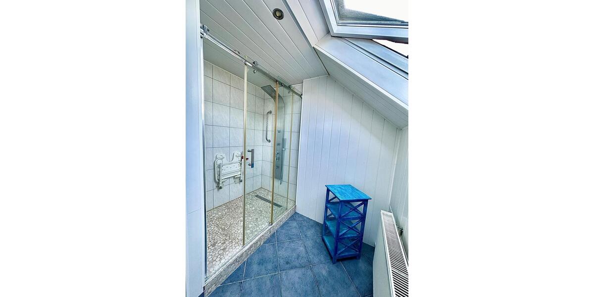 Etagenwohnung Aurich Georgsfeld und Tannenhausen - 4 Zimmer, 130 m&sup2;, 880&euro; | Angebot:24542797