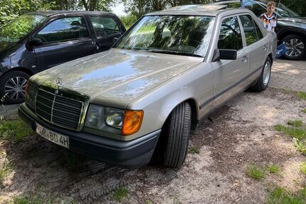 Mercedes-Benz 230 106.000 km 14.500 &euro; Krummhörn 26736