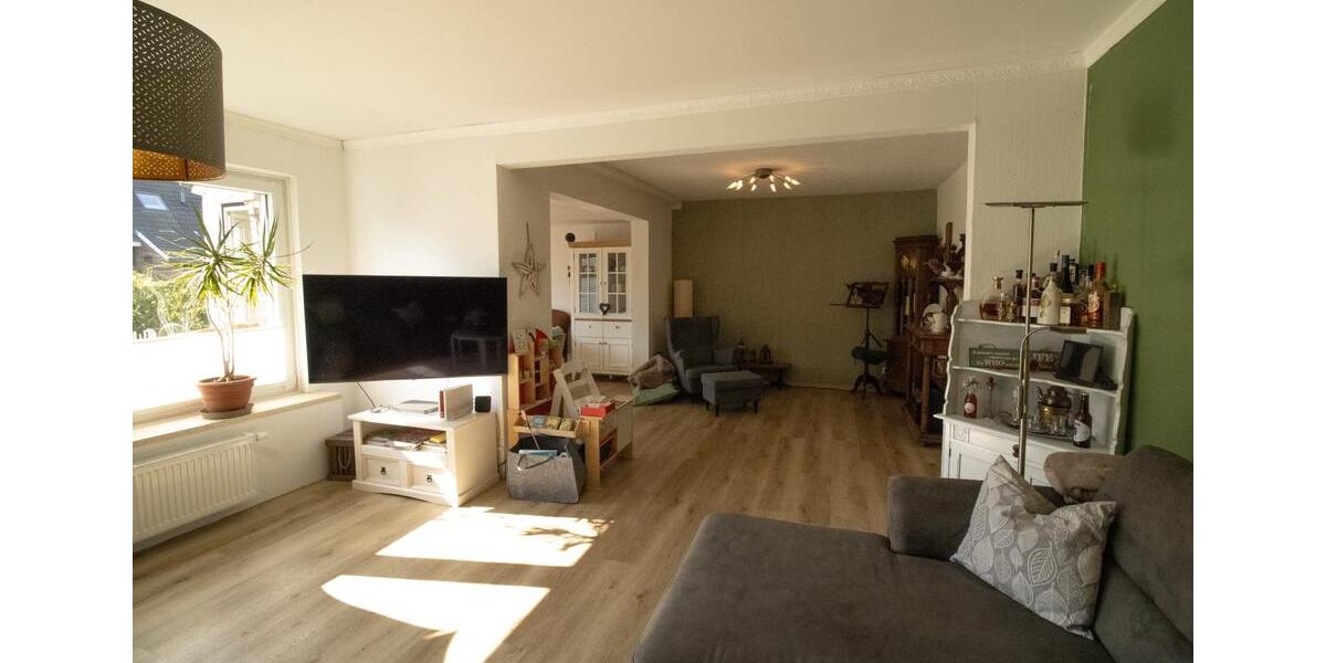 Reihenhaus Emden - 4 Zimmer, 180 m&sup2;, 245.000&euro; | Angebot:25801727
