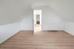 Dachgeschoßwohnung Südbrookmerland - 2 Zimmer, 72 m&sup2;, 480&euro; | Angebot:26537945