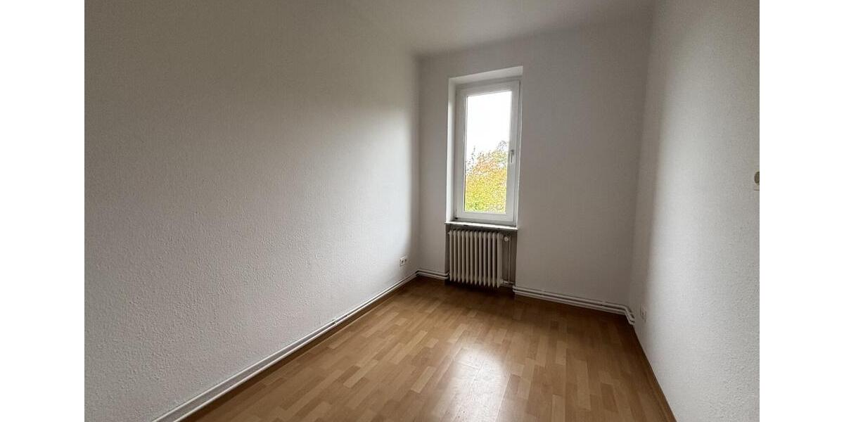 Etagenwohnung Emden - 4 Zimmer, 83 m&sup2;, 600&euro; | Angebot:24377387