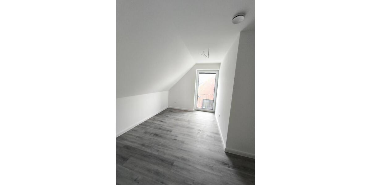 Etagenwohnung Aurich - 3 Zimmer, 91 m&sup2;, 1.255&euro; | Angebot:25377060